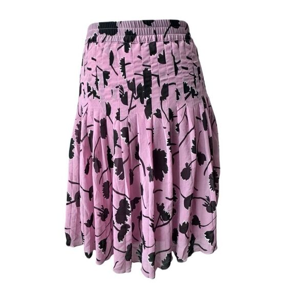LOFT Dresses & Skirts - LOFT Floral Skirt Womens Flowy Pleated Dressy Career SZ S